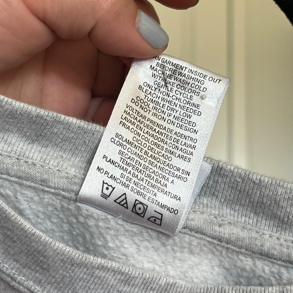 Minnie Mouse Grey Crewneck Sweater Size XXL - Picture 6 of 6